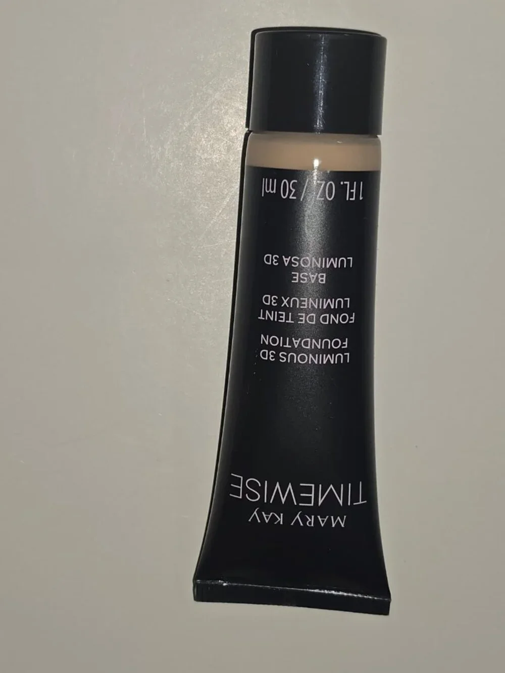 Mary Kay TimeWise Luminous Foundation  Beige W100 New
